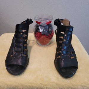 Naturalizer Black Shoes - Size 10